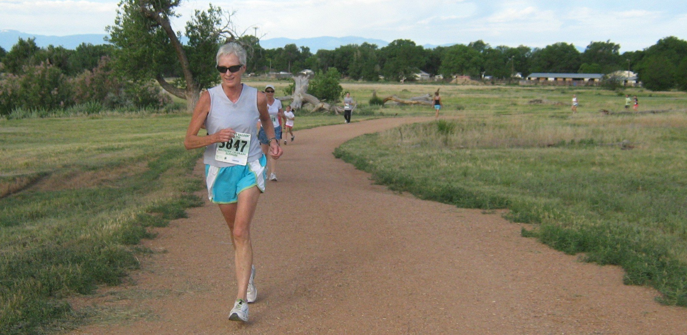 Women running at Lake Minnequa trail